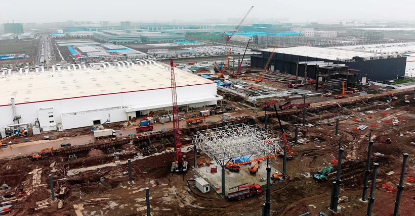 特斯拉上海工厂二期建设速度惊人 或将提前竣工_施工
